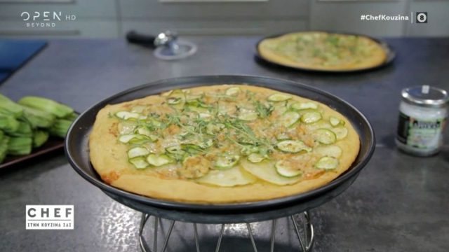 Συνταγή για λευκή πίτσα χωρίς ντομάτα με πατάτες και γκοργκοντζόλα