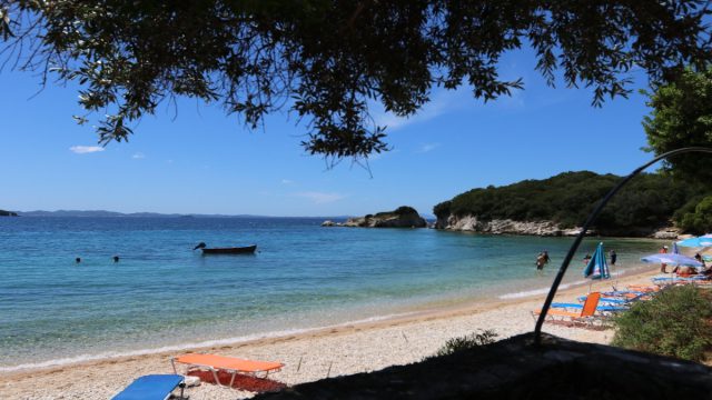 Ένας «παράδεισος» για τους λάτρεις της θάλασσας: Εξόρμηση στη θεσπρωτική Ριβιέρα που συνδυάζει την φύση και την ιστορία