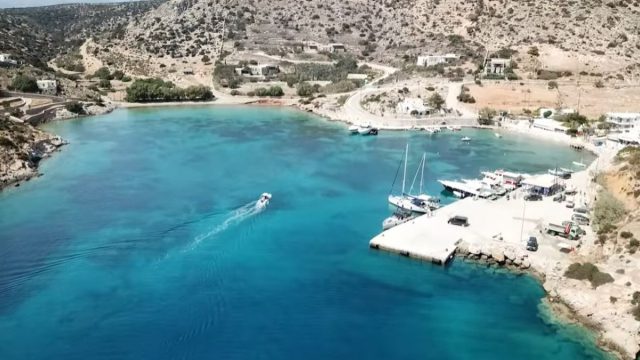 Σχοινούσα: Η μικρή κυκλαδίτικη ομορφιά που σου χαρίζει διακοπές «αλλιώς»
