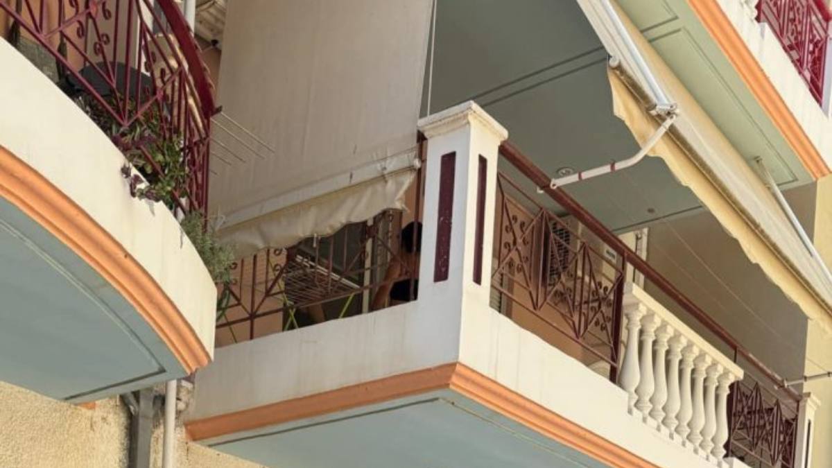 Θρίλερ στην Καλαμάτα: Βρέθηκε σορός γυναίκας σε ταράτσα πολυκατοικίας