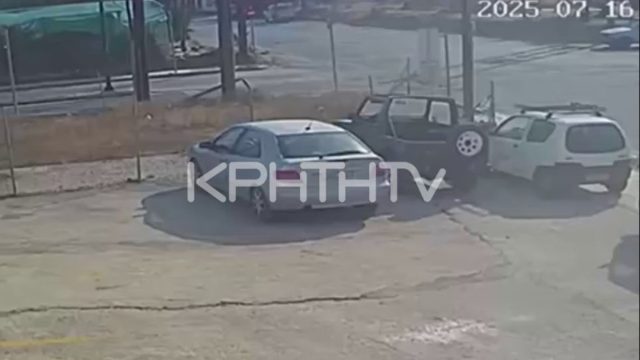Ιεράπετρα: Οδηγός μηχανής παρασύρεται από δύο οχήματα – Σοκάρει το βίντεο από το τροχαίο