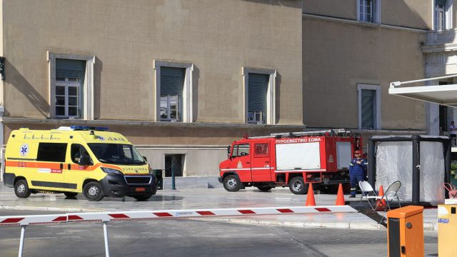Συναγερμός στην Βουλή για ύποπτο φάκελο