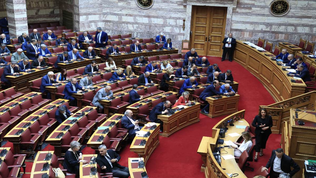 Βουλή: Απορρίφθηκε η ένσταση για την αναστολή ασύλου – Σφοδρές αντιδράσεις από την αντιπολίτευση