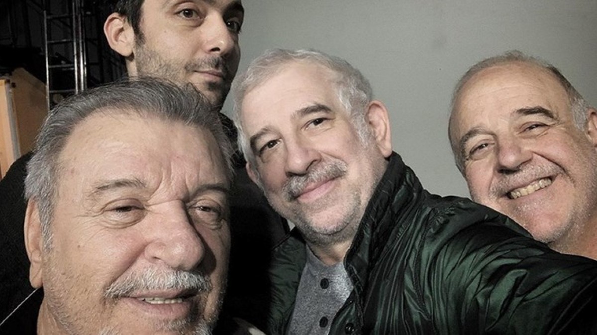 Ο Τάσος Χαλκιάς έβγαλε… στη σέντρα τον Χαϊκάλη για το «μεγάλο κρεβάτι στο θέατρο»: «Παθαίνει κάποια σύγχυση»