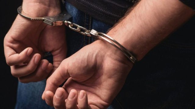 Νέα Φιλαδέλφεια: Συνελήφθη 36χρονος που αυνανιζόταν μπροστά σε νήπια