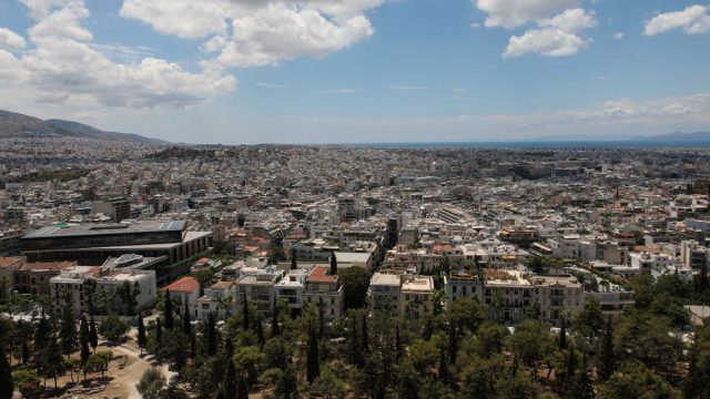 Ξεκίνησαν οι πλειστηριασμοί – Στο στόχαστρο της ΑΑΔΕ μέχρι και αποθήκες 4,5 τ.μ.!