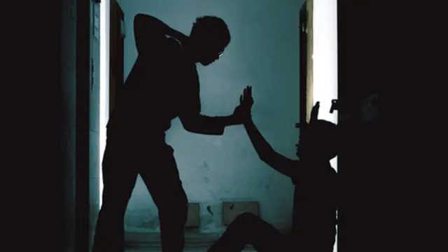 Σάμος: Σοκάρει ο πατέρας του 18χρονου που ξυλοκόπησαν – «Έχει ρωγμώδες κάταγμα κρανίου, εξάρθρωση ώμου και μώλωπες»
