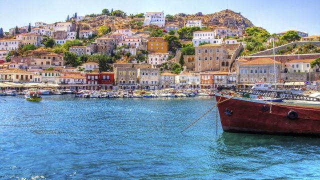 Ύδρα: Μέσω gov οι αιτήσεις για την άδεια κυκλοφορίας – Δυνατότητα ψηφιακής καταγγελίας