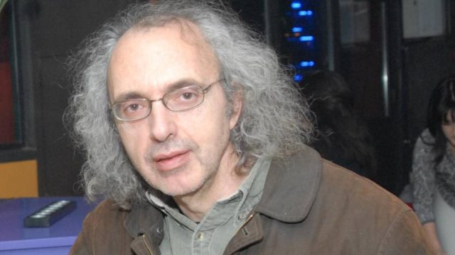 Πέθανε στα 75 του ο Άγγελος Μανταδάκης, το εμβληματικό σχέλεχος της ανανεωτικής αριστεράς