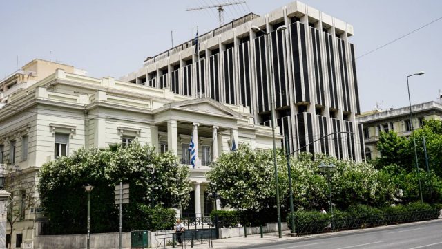 Η Αθήνα απαντάει στις νέες προκλήσεις της Λιβύης: «Το διεθνές δίκαιο δεν καθορίζεται από ευσεβείς πόθους τρίτων»