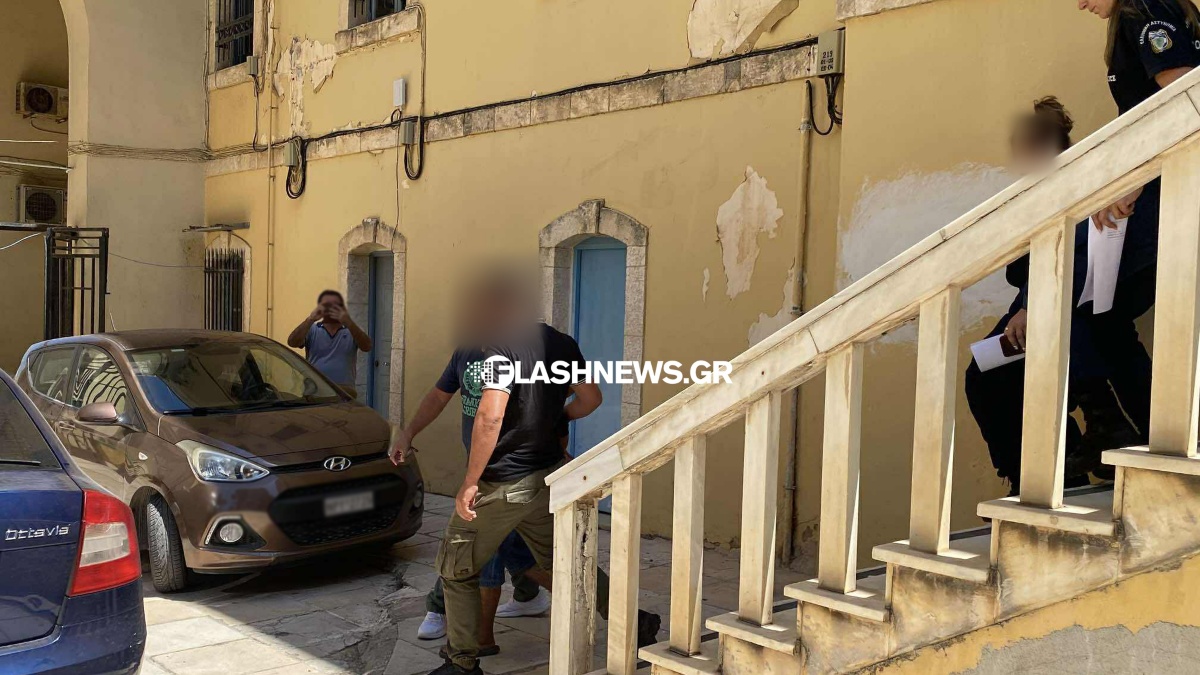 Προφυλακιστέος ο 56χρονος που μαχαίρωσε 10 φορές τη σύντροφό του στα Χανιά – «Ήταν η κακιά στιγμή»