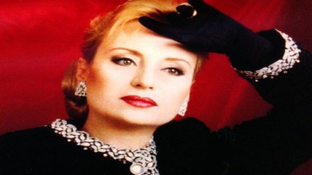 Σαν σήμερα, 16 Αυγούστου 2005: Πέθανε η θρυλική ερμηνεύτρια Βίκυ Μοσχολιού – Η αγάπη για τη μουσική και ο γάμος με τον Μίμη Δομάζο