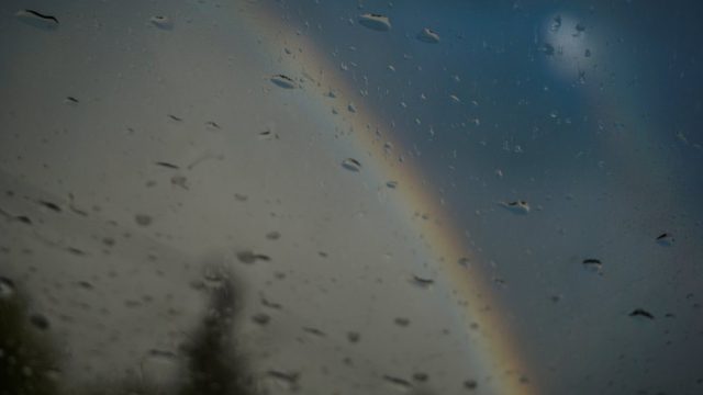 Καιρός σήμερα 6/8: Ενισχυμένα τα μελτέμια – Πού θα σημειωθούν καταιγίδες – Η πρόγνωση από Τσατραφύλλια και Μαρουσάκη