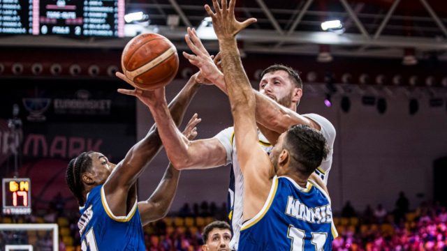EuroBasket 2025: Εύκολη νίκη για τους Βόσνιους, αλλά η καρδιά της Κύπρου πάλεψε με πείσμα
