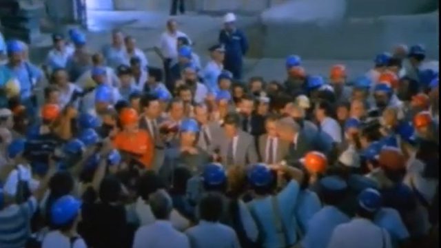 Σαν σήμερα, 28 Αυγούστου 1989: Το τέλος μιας εποχής – Το κάψιμο των φακέλων πολιτικών φρονημάτων