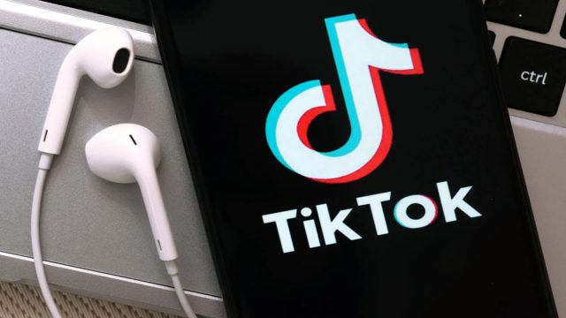 Οι κίνδυνοι του TikTok: Πώς να προστατευτείτε