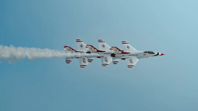 Αναγκαστική προσγείωση αεροπλάνου στην Κέρκυρα – Ακούστηκε εκκωφαντικός ήχος και έβγαζε φλόγες
