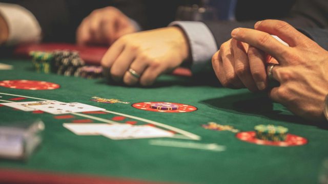Ανήκουστο περιστατικό στη Χιλή: Δημόσιοι υπάλληλοι πήραν αναρρωτική άδεια και πήγαν στο… καζίνο!