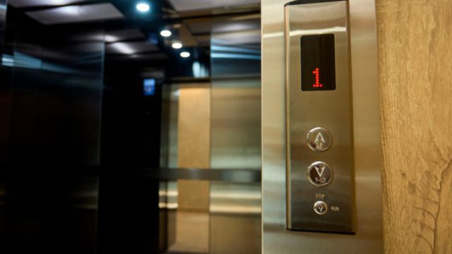 Ανοιχτή η πλατφόρμα για την υποχρεωτική απογραφή των ανελκυστήρων – «Τσουχτερά» πρόστιμα σε περίπτωση μη καταχώρισης