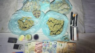 Πυροβολισμοί στον Ασπρόπυργο: Με «πλούσιο» βιογραφικό οι δύο από τους συλληφθέντες – Βρέθηκε κρυμμένο πιστόλι σε τσιμεντόλιθους