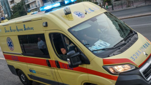 «Κανείς δε θέλει να πάει στην Αίγινα για οδηγός»: Οργή για τις ελλείψεις στο κοντινότερο νησί από την Αθήνα