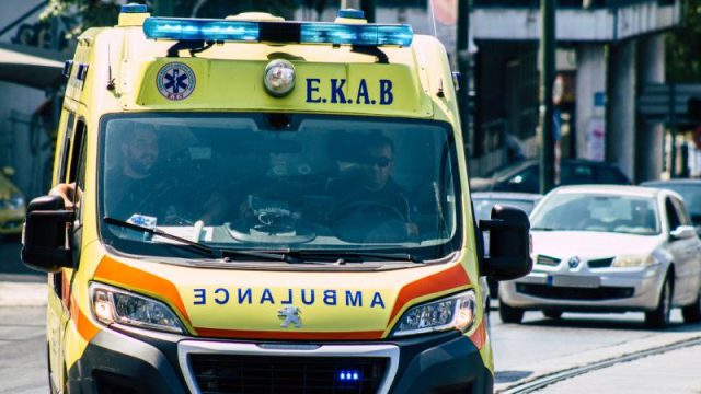 Σοκ σε Ιτέα και Αγρίνιο: Αυτοκτόνησε 45χρονη μητέρα – Τα προβλήματα που την λύγισαν, έπεσε από τον 4ο όροφο πολυκατοικίας
