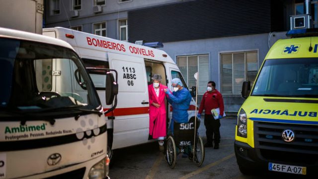 Τραγικός θάνατος στον ύπνο: 59χρονος καταπλακώθηκε από την υπέρβαρη σύντροφό του και πέθανε από ασφυξία