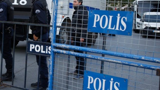 Τουρκία: Άνδρας έβαλε φωτιά στην Αγία Σοφία και εξαφανίστηκε – Αναζητείται από την αστυνομία