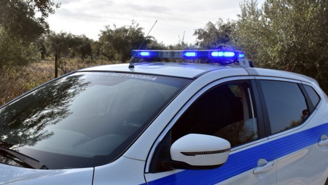 Σαλαμίνα: Συνελήφθη ο μοτοσικλετιστής που παρέσυρε και εγκατέλειψε πεζή – Σε κρίσιμη κατάσταση η 83χρονη