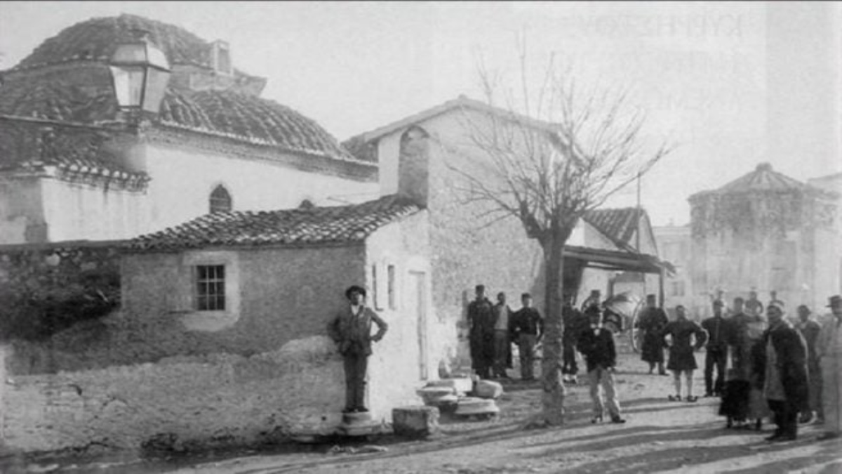 Κουίζ για την παλιά Αθήνα: Aναγνωρίσεις τη συνοικία από τη φωτογραφία; – Έχεις περάσει σίγουρα από εκεί
