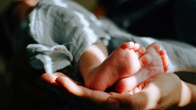 Θρήνος στη Λευκάδα: Νεκρό βρέφος πέντε μηνών – Διακομίστηκε στο νοσοκομείο χωρίς τις αισθήσεις του