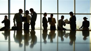 Έρχεται νέο εργασιακό νομοσχέδιο: Τετραήμερη 10ωρη εργασία έως 13 ώρες