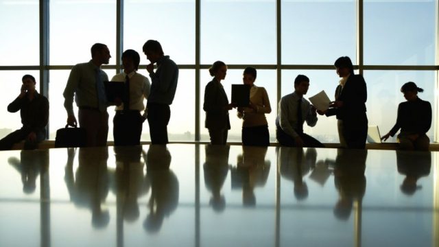 Έρχεται νέο εργασιακό νομοσχέδιο: Τετραήμερη 10ωρη εργασία έως 13 ώρες