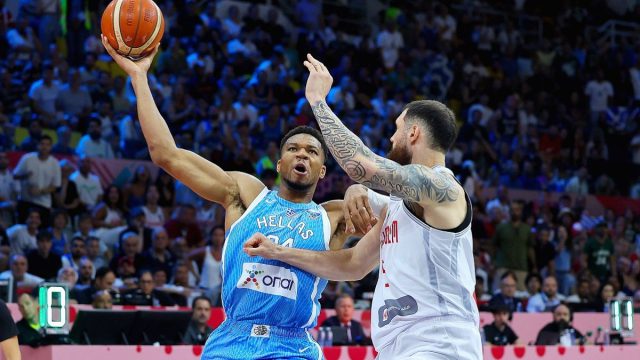 EuroBasket 2025: Εντυπωσιακή νίκη της Ελλάδας επί της Γεωργίας με Μήτογλου και Αντετοκούνμπο