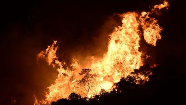 Πυρκαγιά στην Κερατέα: Απομονωμένος χωρίς ρεύμα και νερό ζούσε από το 2007 ο ηλικιωμένος που βρέθηκε απανθρακωμένος