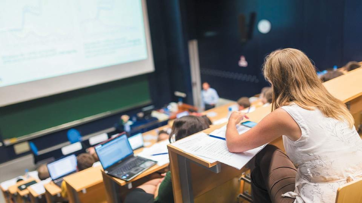 Παράταση σπουδών για τους «αιώνιους φοιτητές» – Τι προβλέπει η νέα ρύθμιση