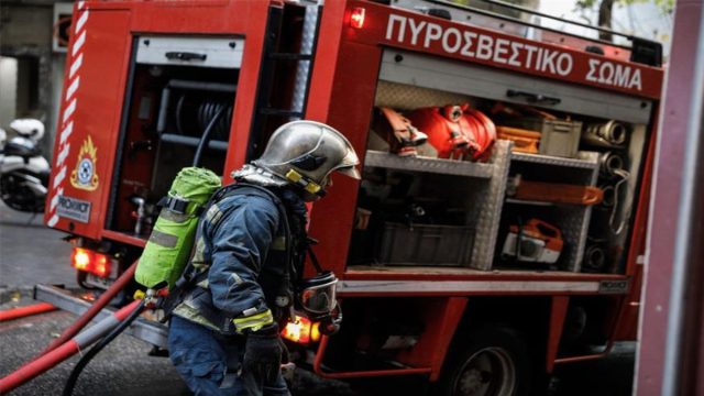 Φωτιά στη Ρόδο – Επιχειρούν εναέρια μέσα