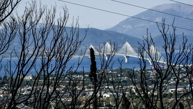 Στο «κυνήγι» των εμπρηστών: Έτσι ξεκίνησαν οι φωτιές τις τελευταίες μέρες