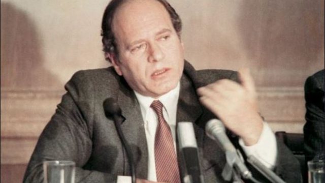 Σαν σήμερα, 05 Αυγούστου 1983: Ο Γεράσιμος Αρσένης αποκαλύπτει την αύξηση του χρέους σε 6,6 δισεκατομμύρια δολάρια