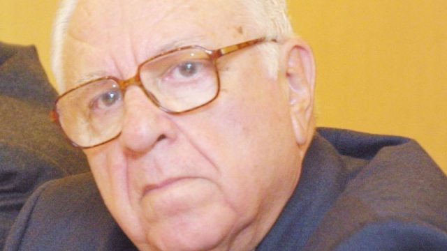 Πέθανε ο δημοσιογράφος και ιστορικός ερευνητής Γιάννης Καιροφύλας
