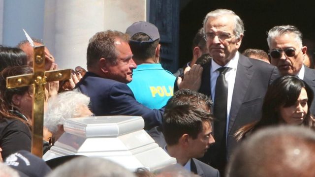 Αντώνης Σαμαράς: «Είμαστε ευγνώμονες για την συμπαράστασή σας στο βαθύτατο πένθος μας»