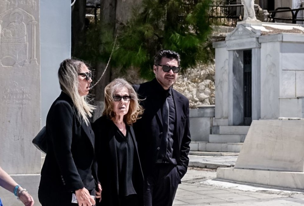 Συγκινεί ο Λάμπρος Κωνσταντάρας: «Μακάρι να επέστρεφε για λίγο, να άκουγε όλα αυτά που είπαν για αυτόν κι ας έφευγε ξανά»