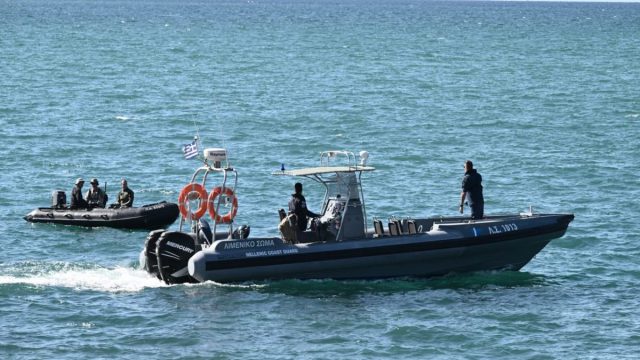 Συναγερμός στο Λιμενικό: Κρατούμενος έπεσε στη θάλασσα μεταξύ Χίου και Λέσβου – Πραγματοποιούνται έρευνες για τον εντοπισμό του