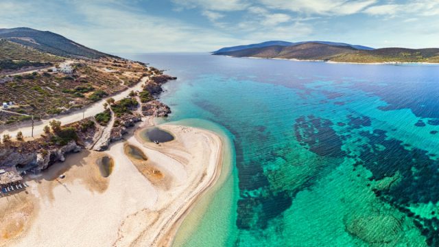 Ανακαλύψτε το Μαρμάρι: Ένας κρυμμένος παράδεισος στην Εύβοια