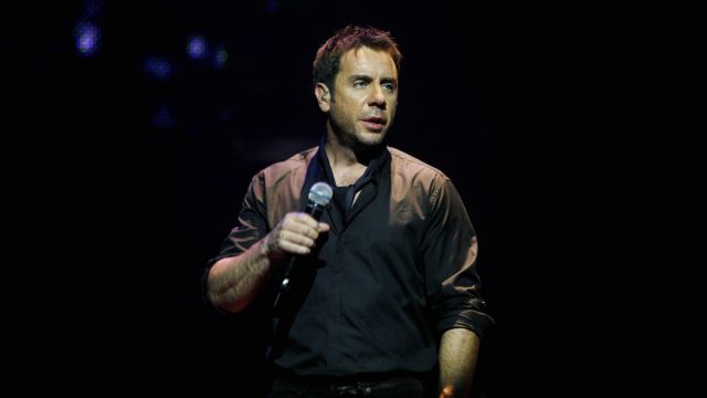 Κόσμος και διάσημοι μια «γροθιά» δίπλα στον Μαζωνάκη: «Σήμερα είναι ο Γιώργος, αύριο εγώ ή εσύ»