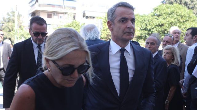 Εξοργισμένη η Μαρέβα Γκραμπόφσκι-Μητσοτάκη: Έστειλε εξώδικα σε δύο sites για fake news περί αγοράς ακινήτου
