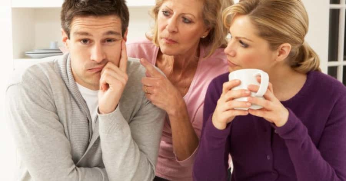 Η σχέση πεθεράς-νύφης: Tips για να διαχειριστείτε το δέσιμο με τον γιο της