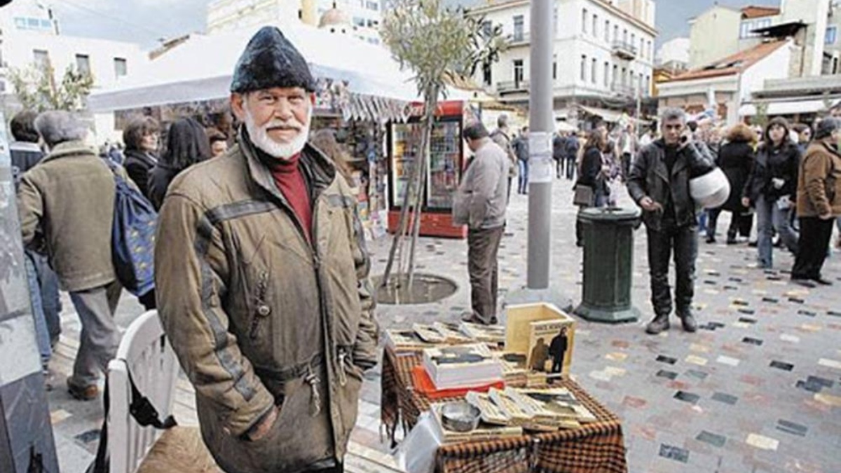 Νίκος Κοεμτζής: Σκότωσε τρεις επί χούντας και πέθανε πουλώντας την αυτοβιογραφία του στο Μοναστηράκι