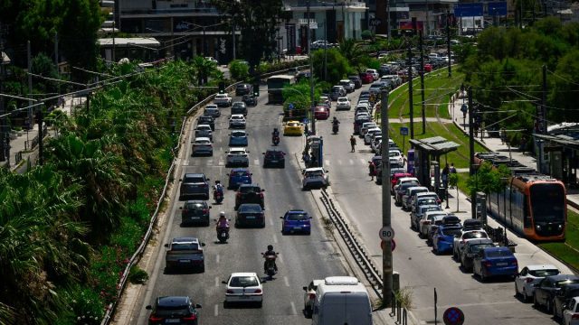 Πάνω από 350.000 οδηγοί θα λάβουν… τη λυπητερή: Μεγάλα πρόστιμα για απλήρωτα τέλη, ανασφάλιστα ΙΧ και χωρίς ΚΤΕΟ