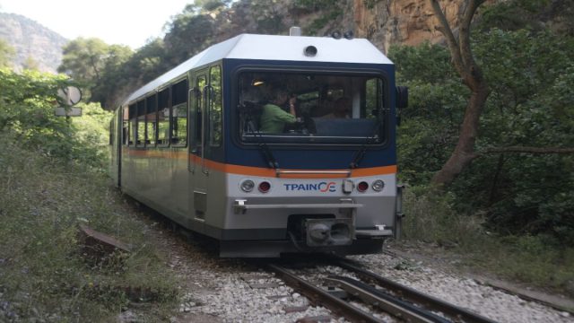 Ακινητοποίηση του Οδοντωτού στα Καλάβρυτα: Ταλαιπωρία για 38 επιβάτες λόγω τεχνικού προβλήματος